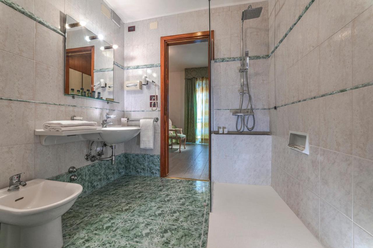 Park Hotel Terme 阿巴诺泰尔梅 外观 照片
